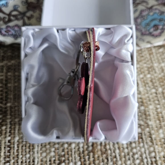 Repurposed/Upcycled keychain/bag charm - Picture 2 of 9